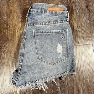 Articles of Society Distressed Denim Shorts Size 25 XS Summer Jean Shorts‎